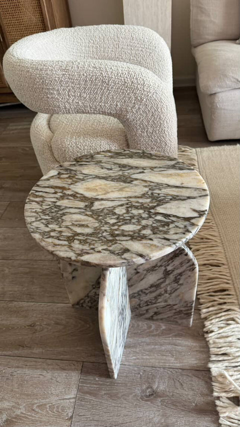 Soso’s amethys table “calacatta Viola Oro”