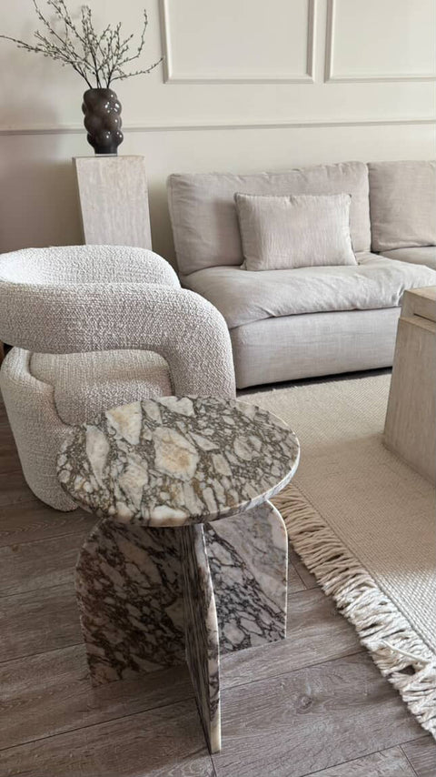 Soso’s amethys table “calacatta Viola Oro”