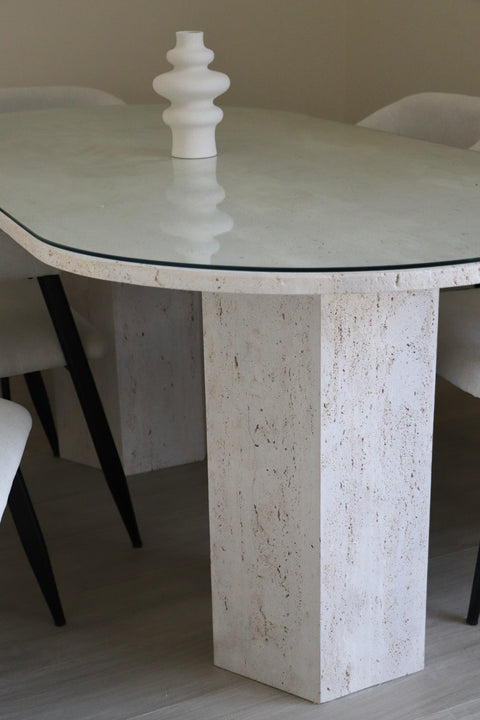 Hexago Oval Dining table
