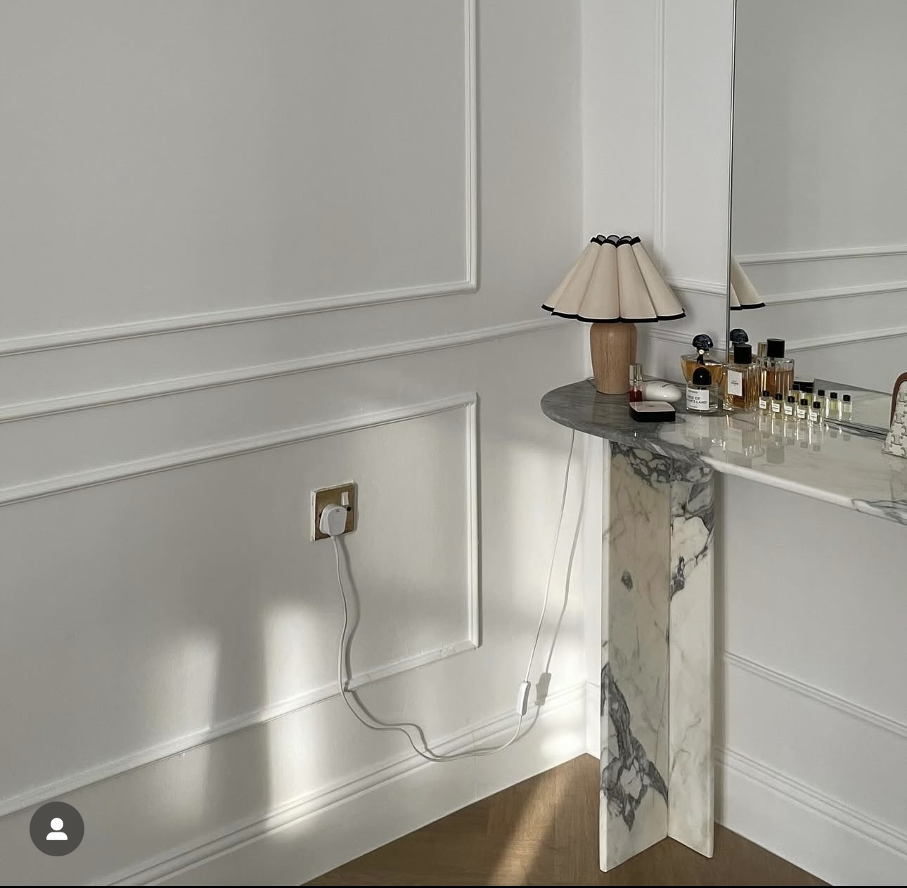 Consoles – turamarble
