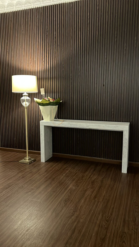Mougla White Console